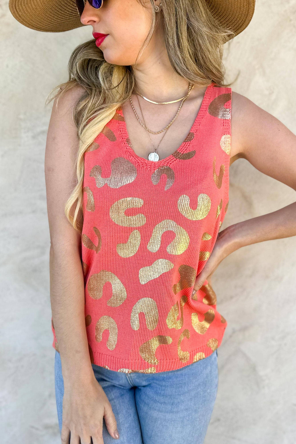 Coral Gold Leopard Printed Sleeveless V Neck Knitted Top