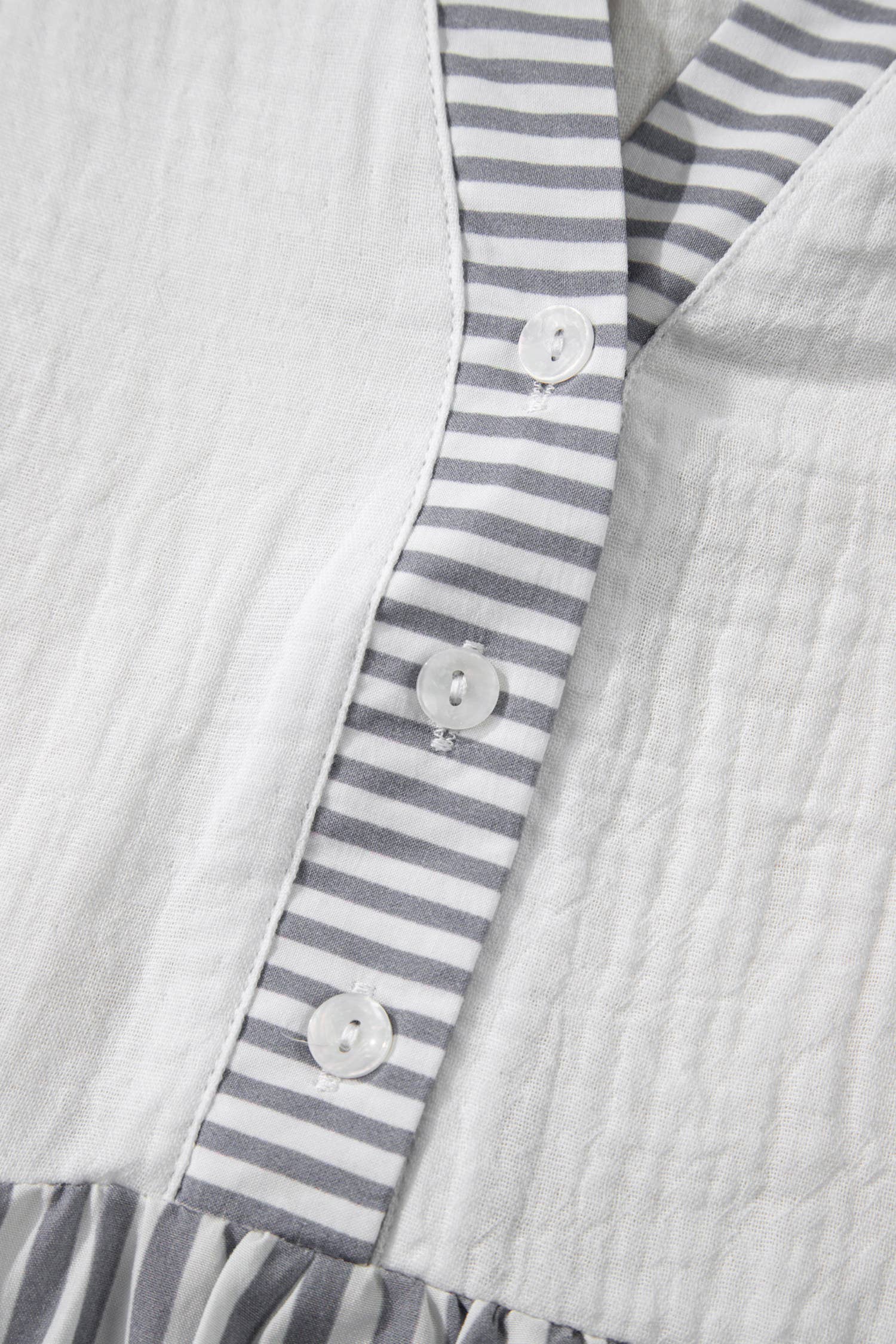 Stripe Button Gauze Bracelet Sleeve Babydoll Blouse (S-XL)