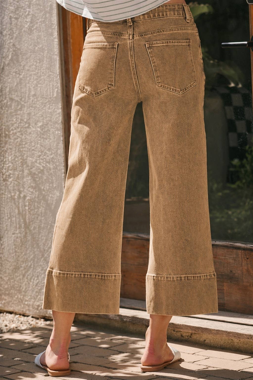 MID RISE VINTAGE WASHED WIDE LEG FRONT SEAMED JEANS PANTS