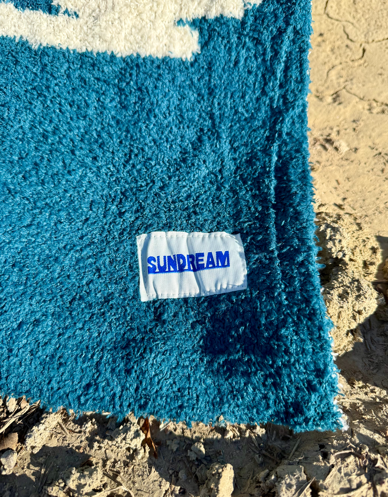 Drifter Plush Throw - Malibu Blue