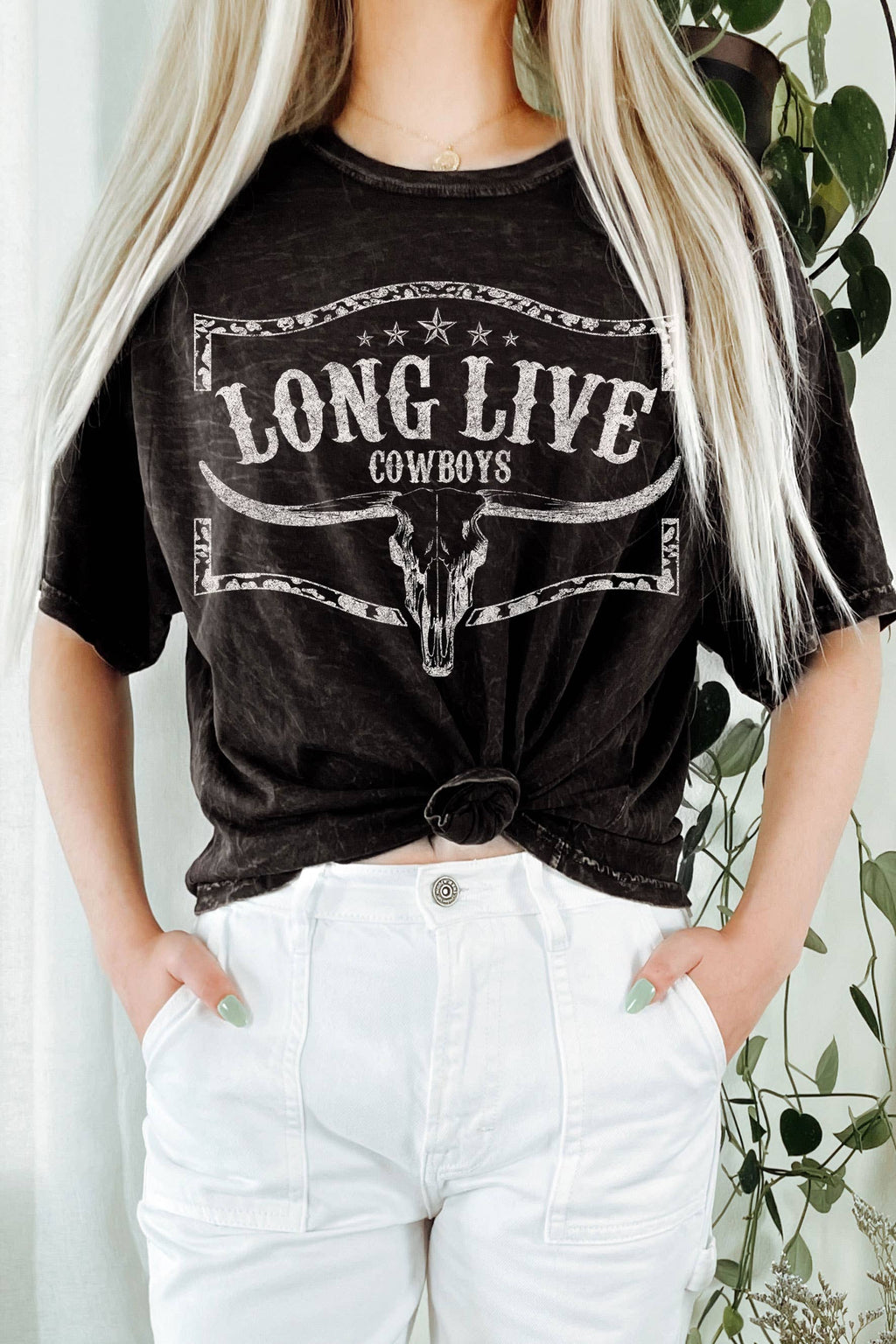 LONG LIVE COWBOY COW SKULL MINERAL GRAPHIC LONG CROP TOP
