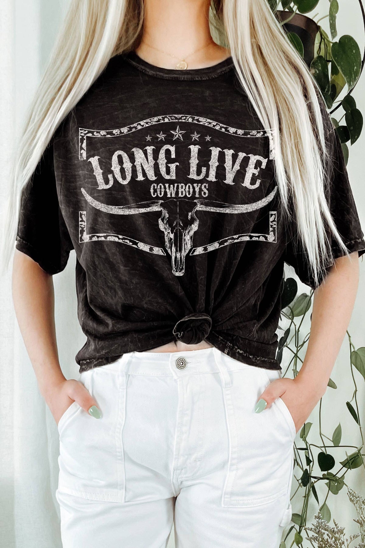 LONG LIVE COWBOY COW SKULL MINERAL GRAPHIC LONG CROP TOP
