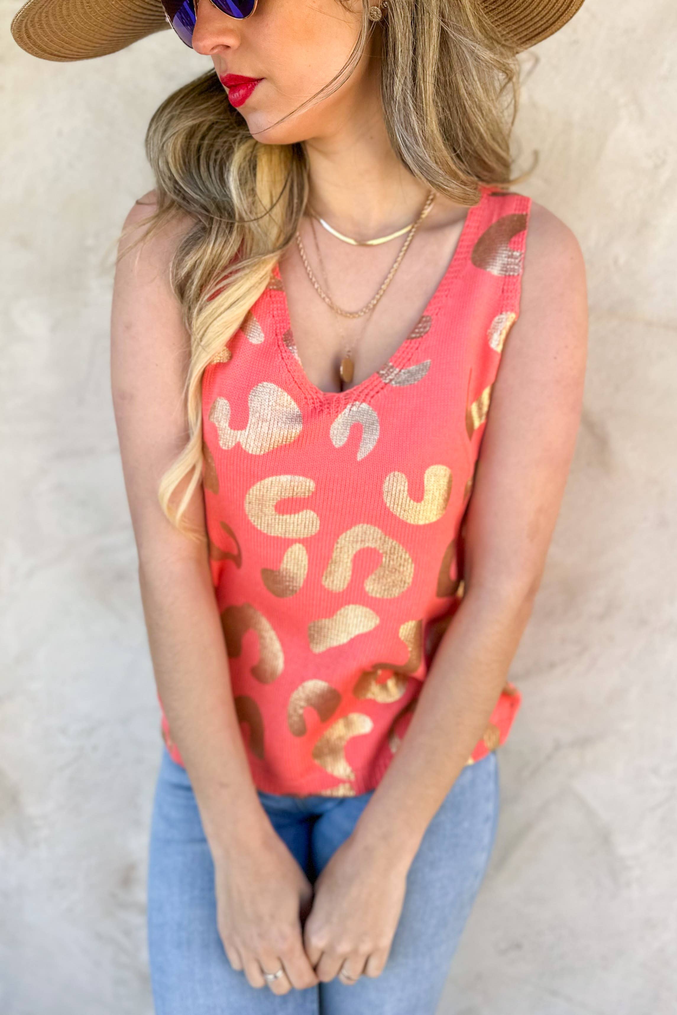 Coral Gold Leopard Printed Sleeveless V Neck Knitted Top