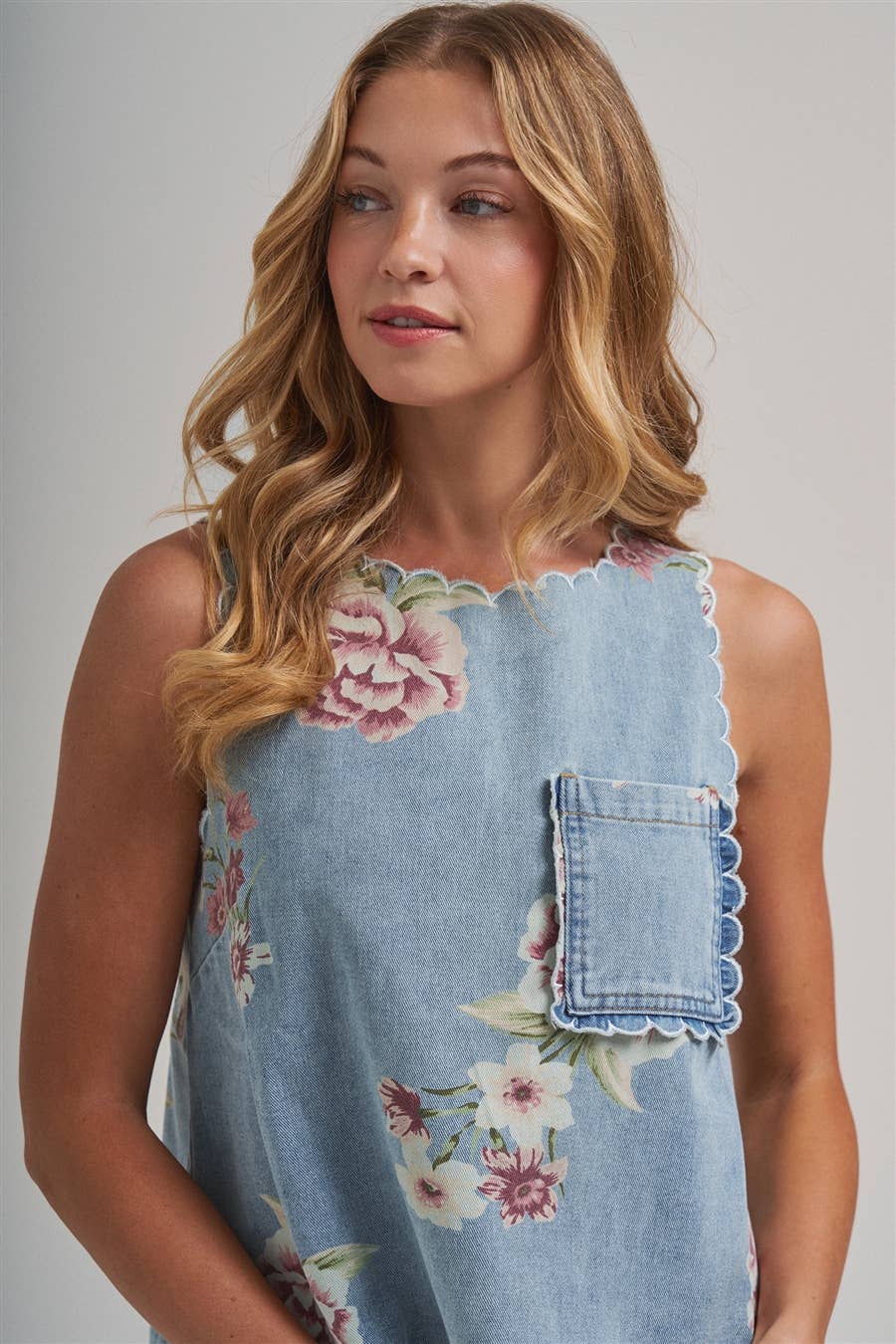 VINTAGE FLORAL DENIM TOP WITH SCALLOPED EDGE DETAIL