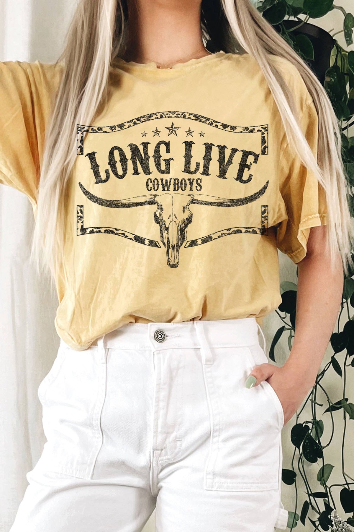 LONG LIVE COWBOY COW SKULL MINERAL GRAPHIC LONG CROP TOP