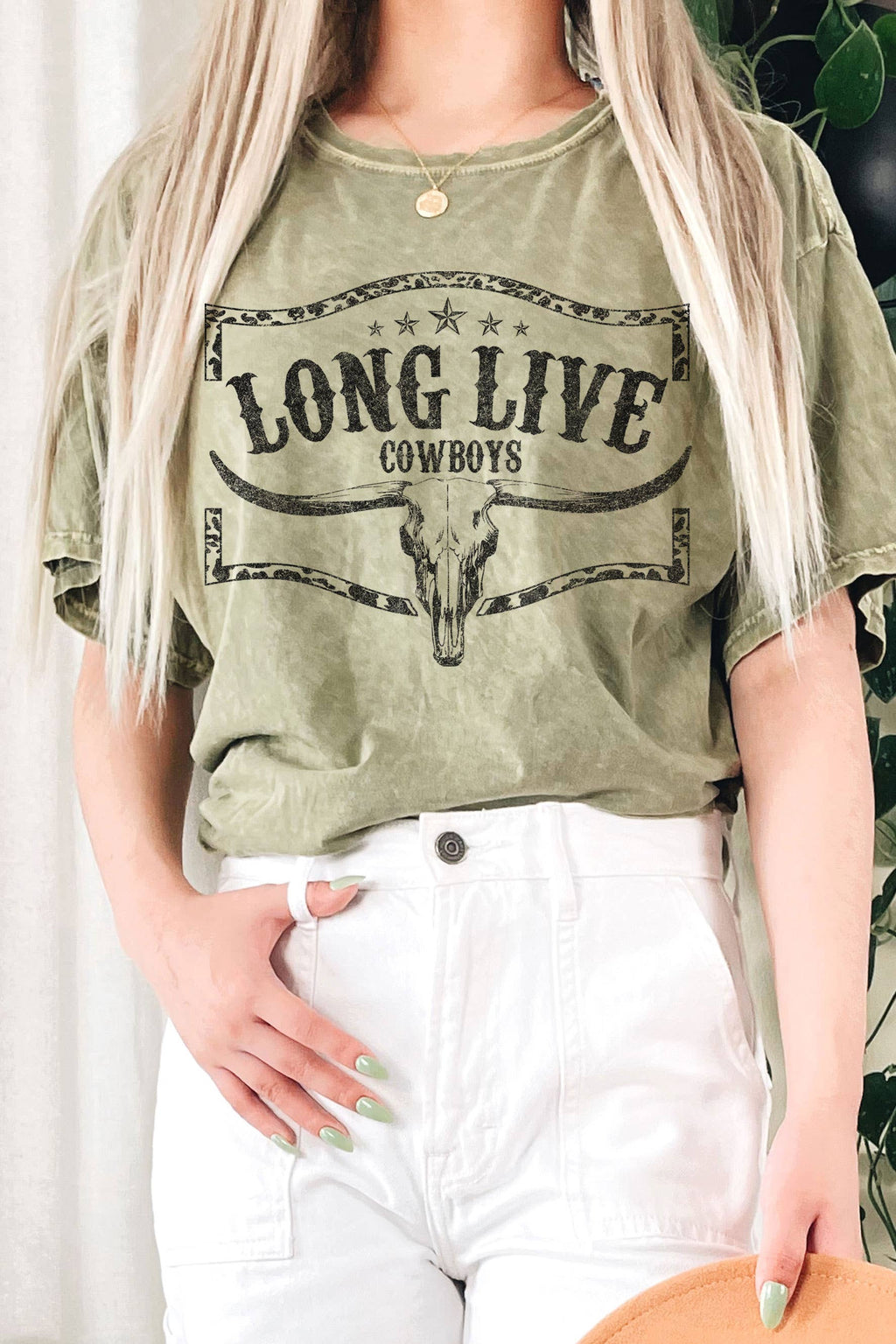 LONG LIVE COWBOY COW SKULL MINERAL GRAPHIC LONG CROP TOP