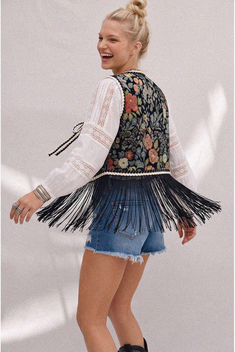WESTERN TAPESTRY FRINGED VEST WITH FRONT TIE W6188JIA