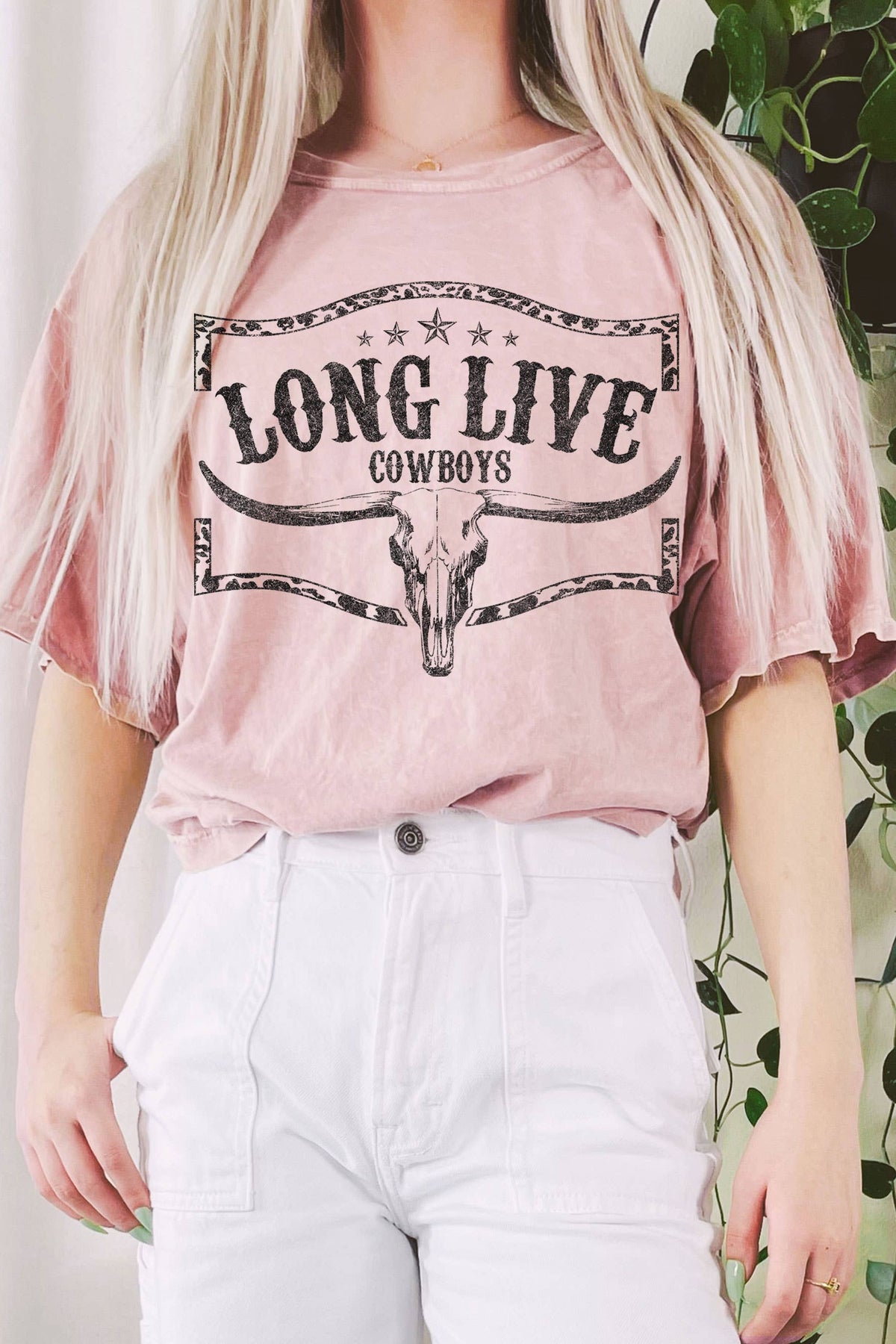 LONG LIVE COWBOY COW SKULL MINERAL GRAPHIC LONG CROP TOP