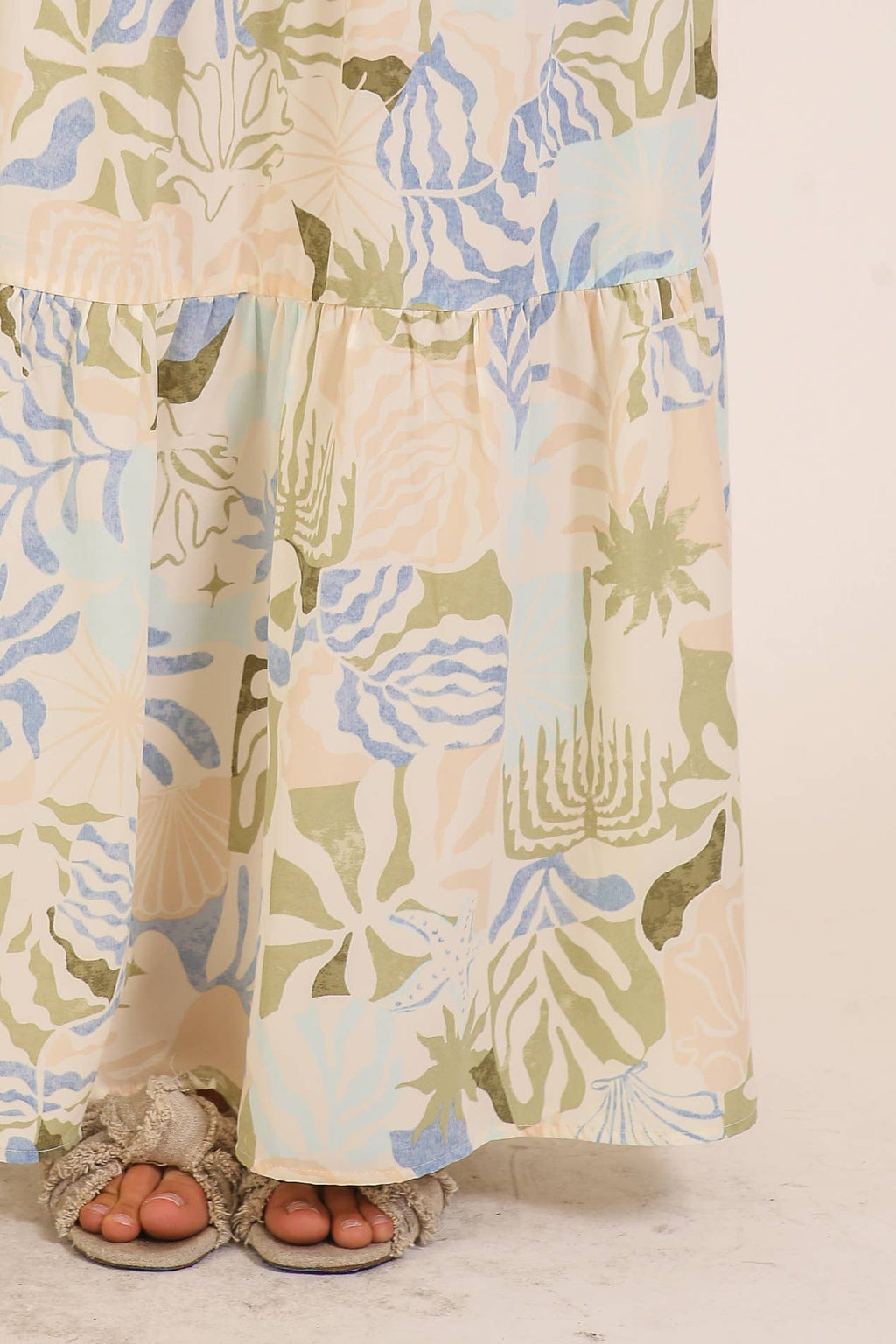 Tropical Print Tiered Maxi Skirt