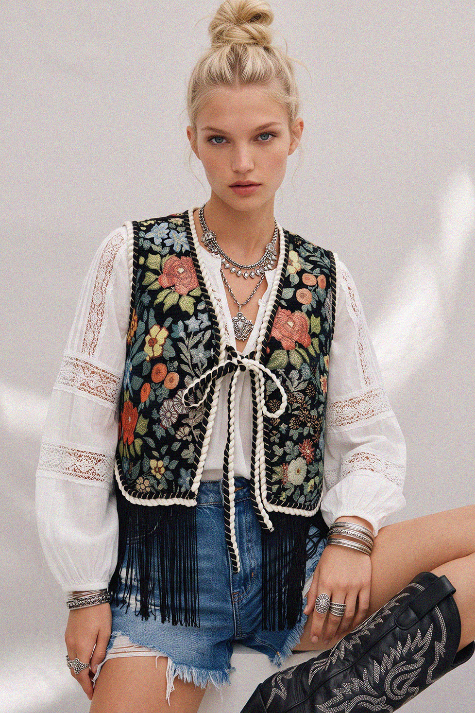WESTERN TAPESTRY FRINGED VEST WITH FRONT TIE W6188JIA
